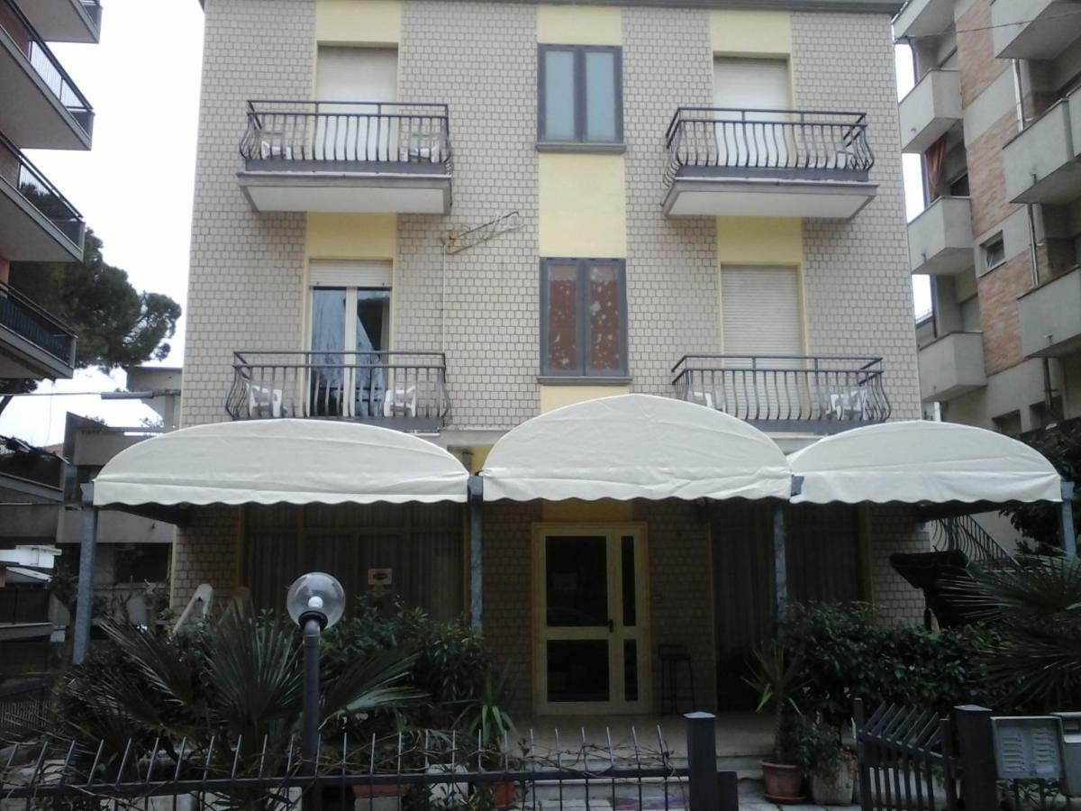 Residence Edera Ρίμινι Εξωτερικό φωτογραφία