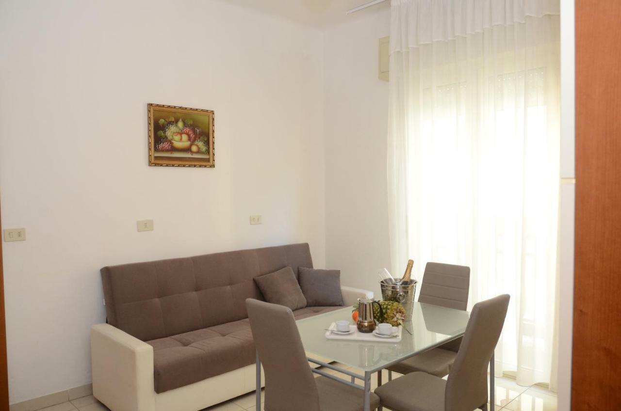 Residence Edera Ρίμινι Εξωτερικό φωτογραφία
